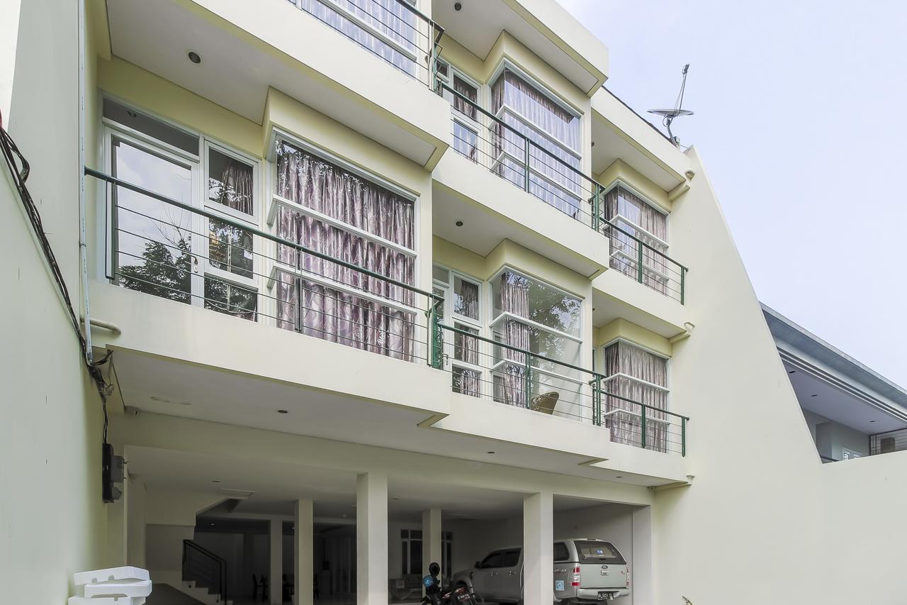 Hotel Reddoorz Near Pancoran Jakarta Exterior foto